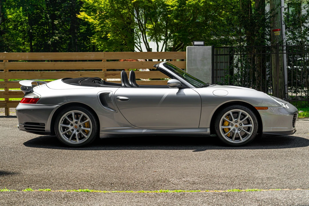 2005 Porsche 996 Turbo - Image 8 of 31