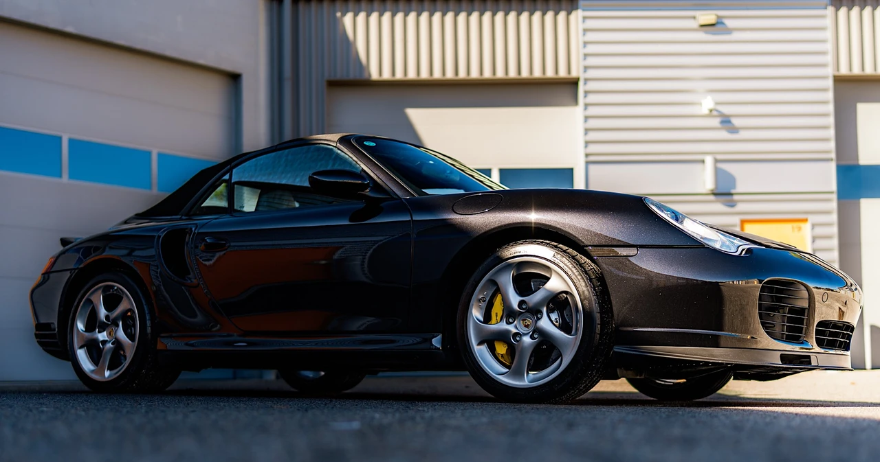2005 Porsche 996 Turbo - Image 5 of 31