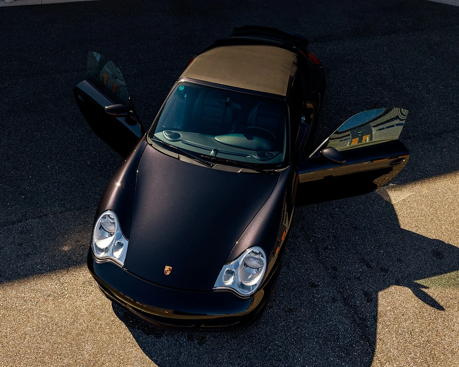 2005 Porsche 996 Turbo - Image 12 of 31