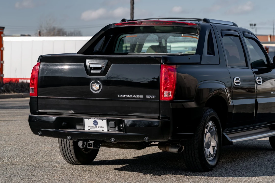 2006 Cadillac Escalade & EXT 2nd Gen - Image 17 of 31