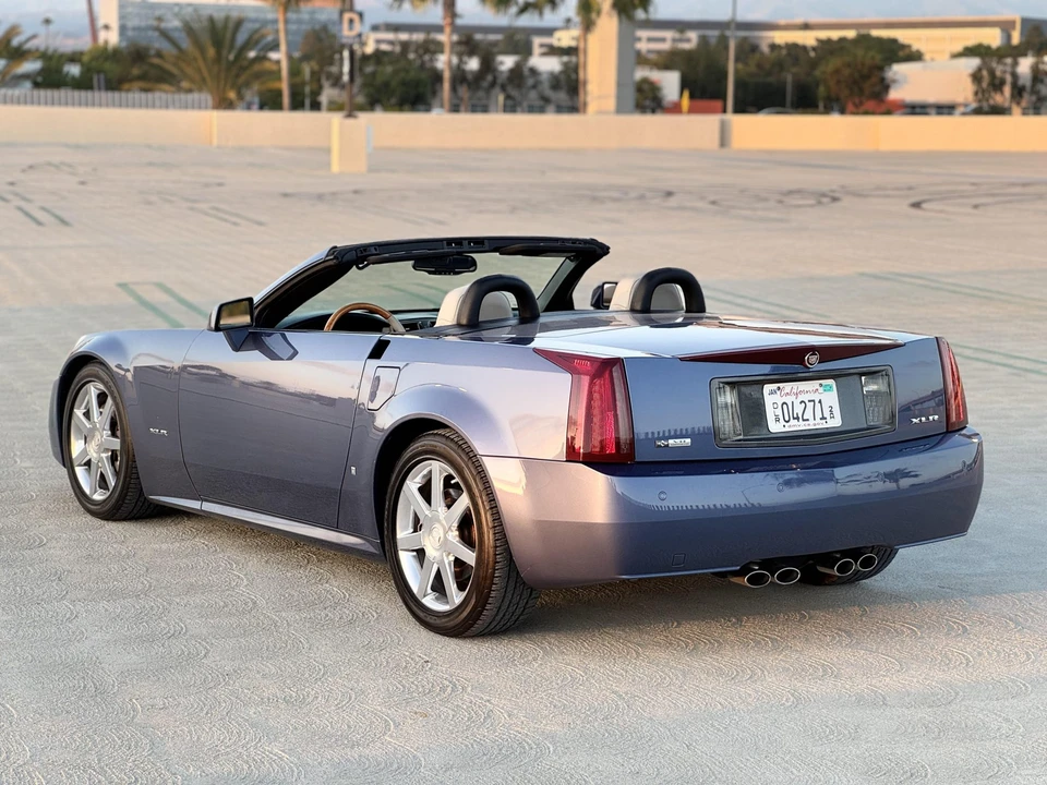 2006 Cadillac XLR - Image 8 of 31