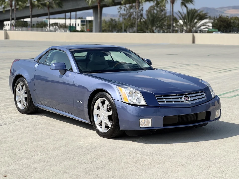 2006 Cadillac XLR - Image 29 of 31