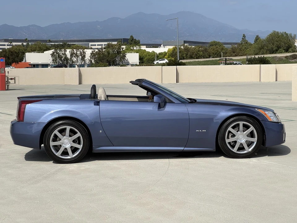 2006 Cadillac XLR - Image 17 of 31