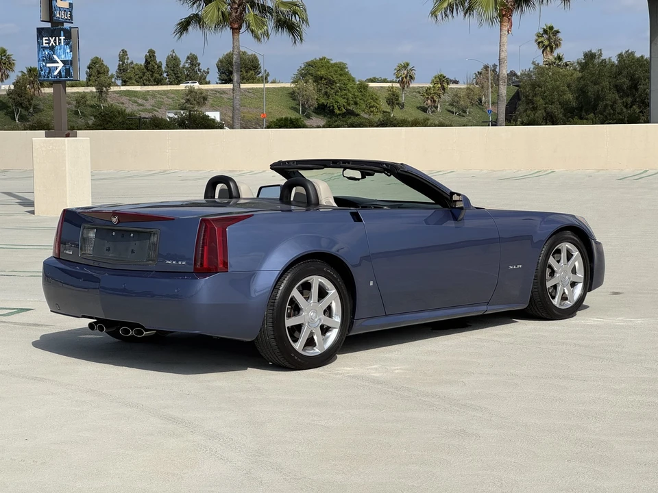 2006 Cadillac XLR - Image 18 of 31