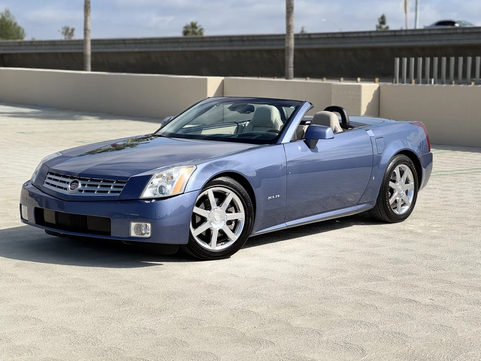 2006 Cadillac XLR - Image 11 of 31