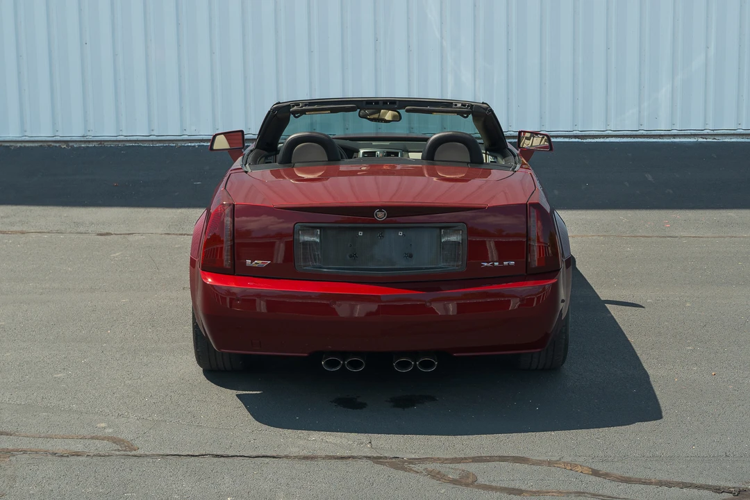 2006 Cadillac XLR-V - Image 20 of 31