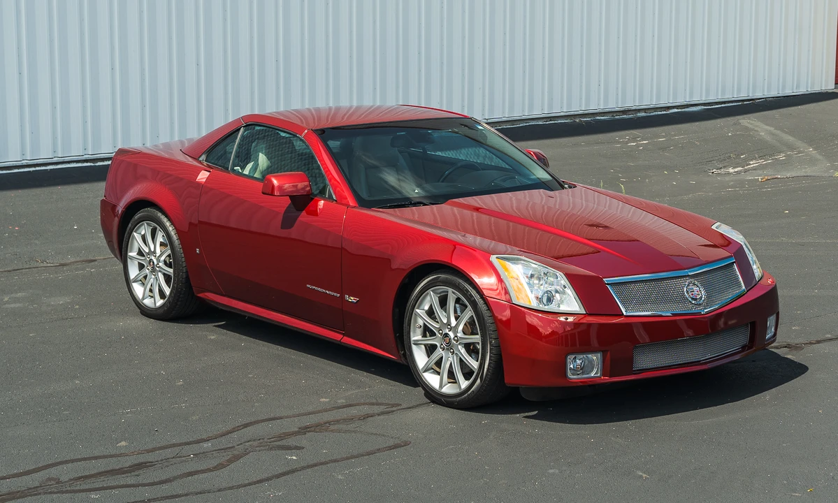 2006 Cadillac XLR-V - Image 8 of 31
