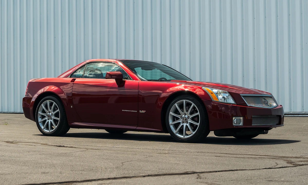 2006 Cadillac XLR-V - Image 11 of 31