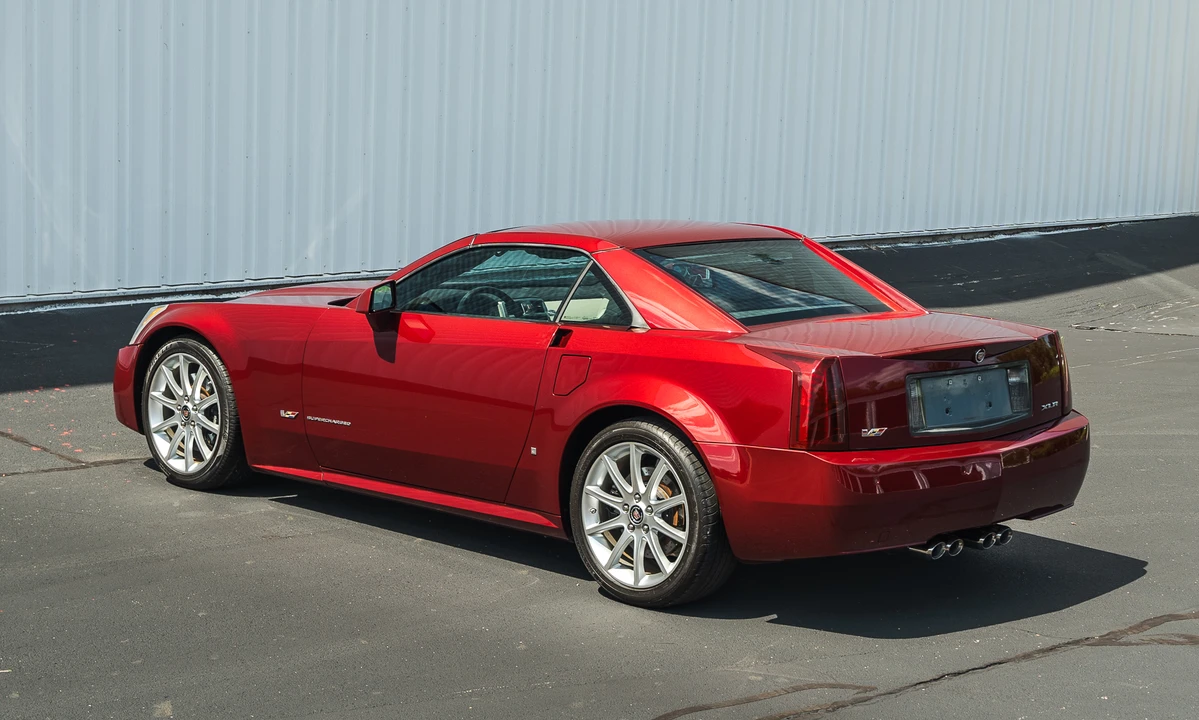 2006 Cadillac XLR-V - Image 25 of 31