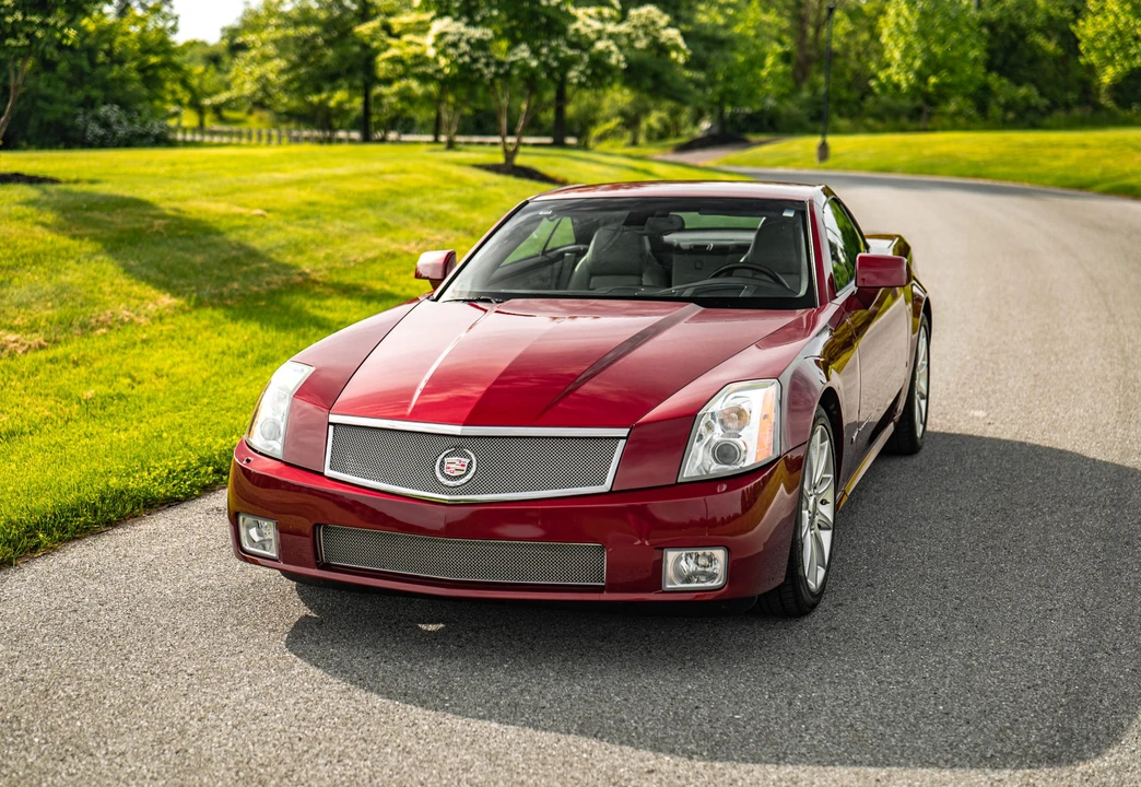 2006 Cadillac XLR-V - Image 9 of 31