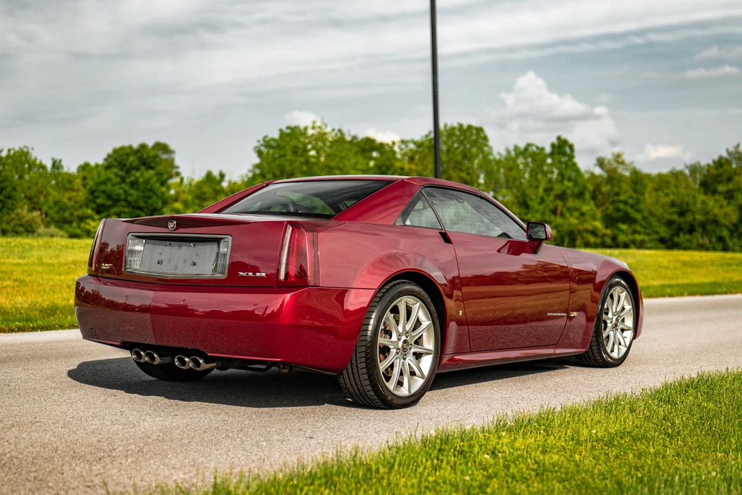 2006 Cadillac XLR-V - Image 26 of 31