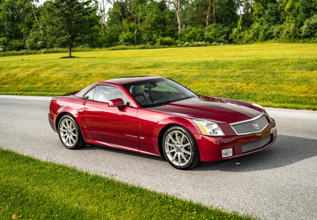 2006 Cadillac XLR-V - Image 17 of 31