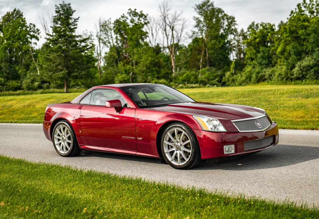 2006 Cadillac XLR-V - Image 16 of 31