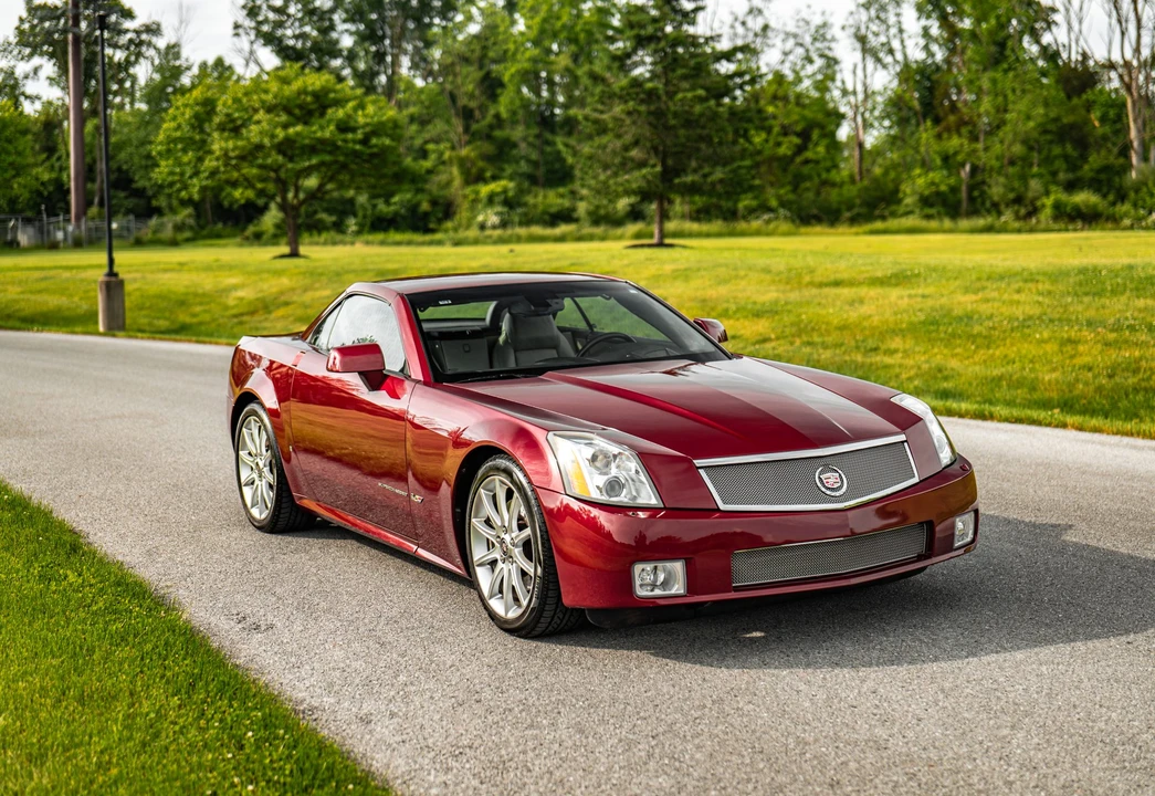 2006 Cadillac XLR-V - Image 15 of 31