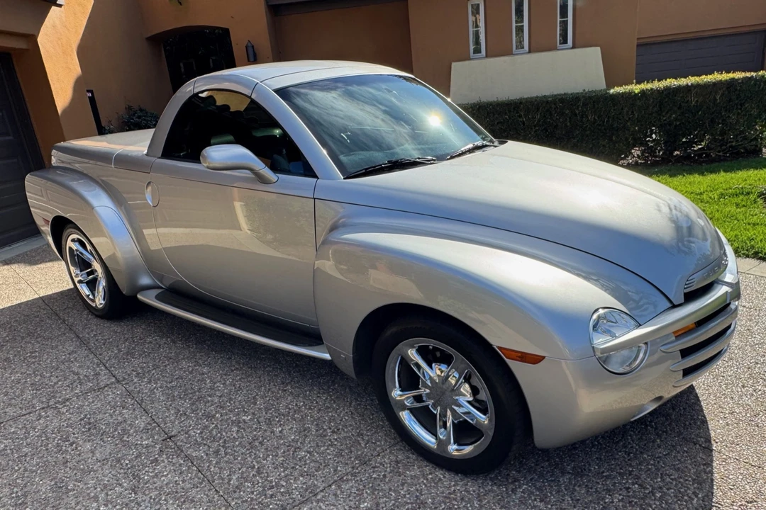 2006 Chevrolet SSR - Image 3 of 7