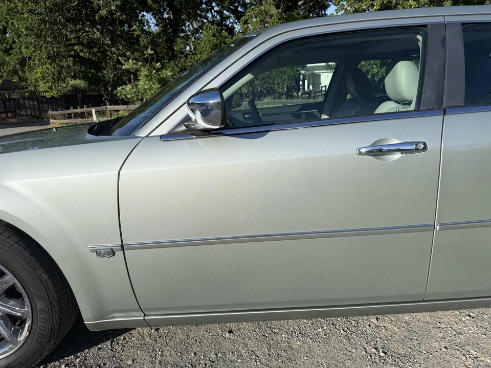 2006 Chrysler 300 (2005-2023) - Image 21 of 31