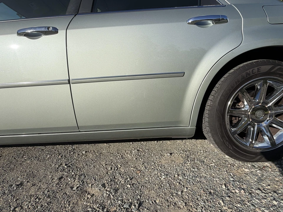 2006 Chrysler 300 (2005-2023) - Image 25 of 31