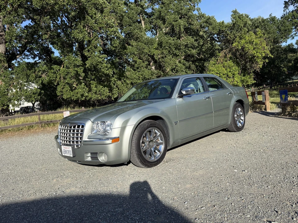 2006 Chrysler 300 (2005-2023) - Image 5 of 31