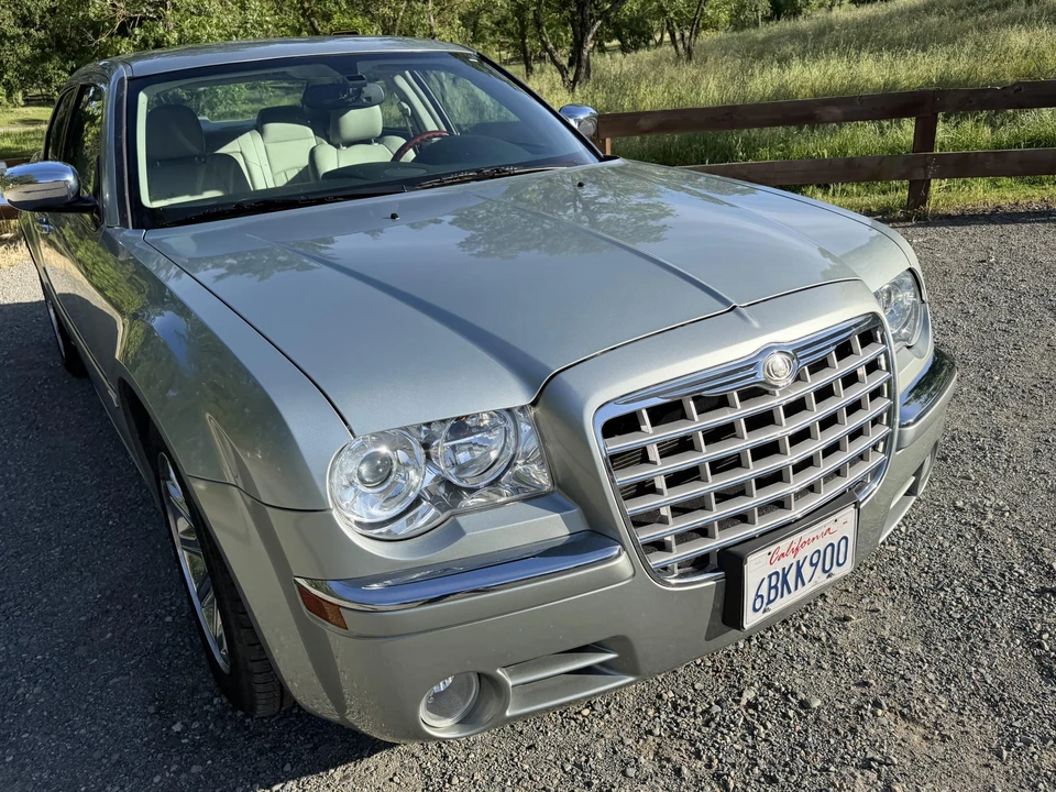 2006 Chrysler 300 (2005-2023) - Image 17 of 31