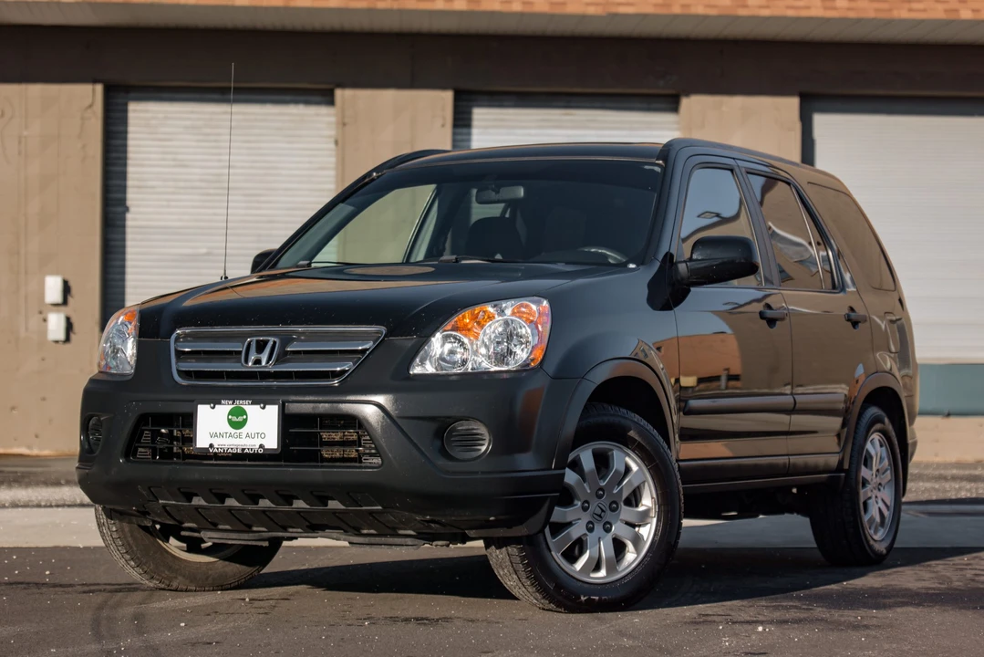 2006 Honda CR-V 2nd Gen - Image 5 of 31