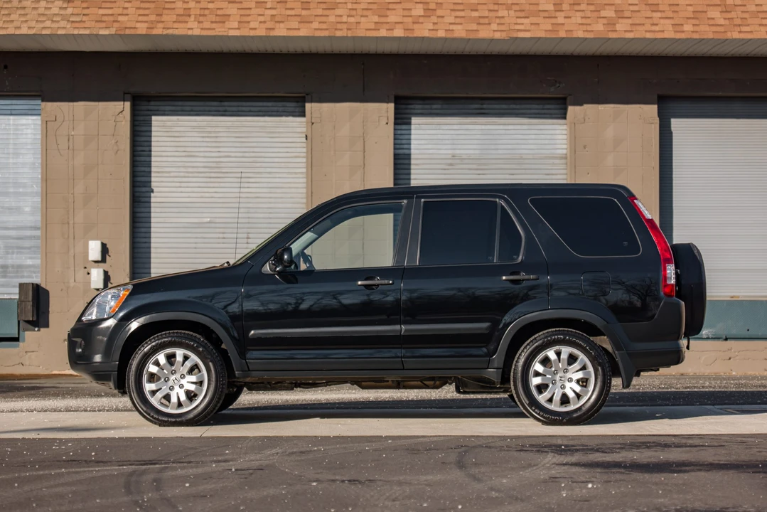 2006 Honda CR-V 2nd Gen - Image 8 of 31