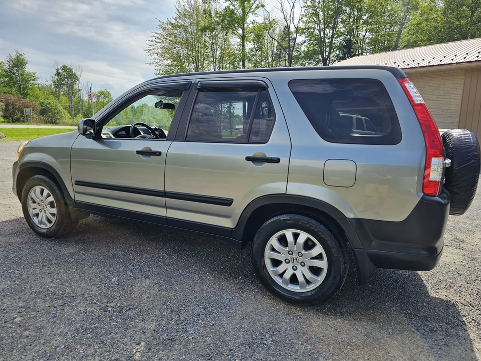 2006 Honda CR-V 2nd Gen - Image 8 of 31