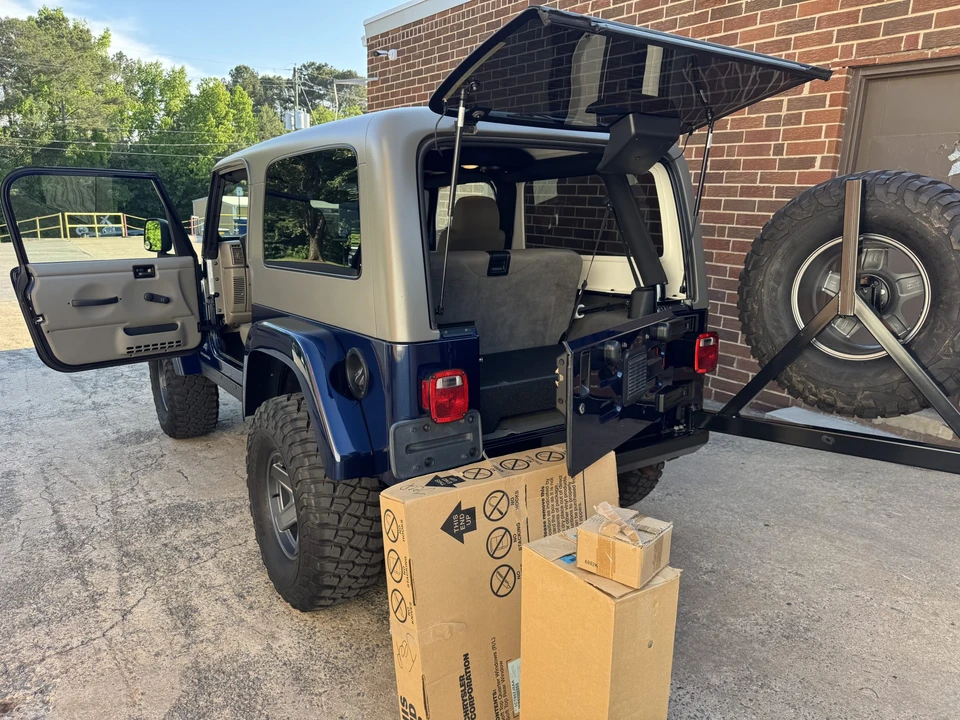 2006 Jeep TJ Wrangler - Image 18 of 31