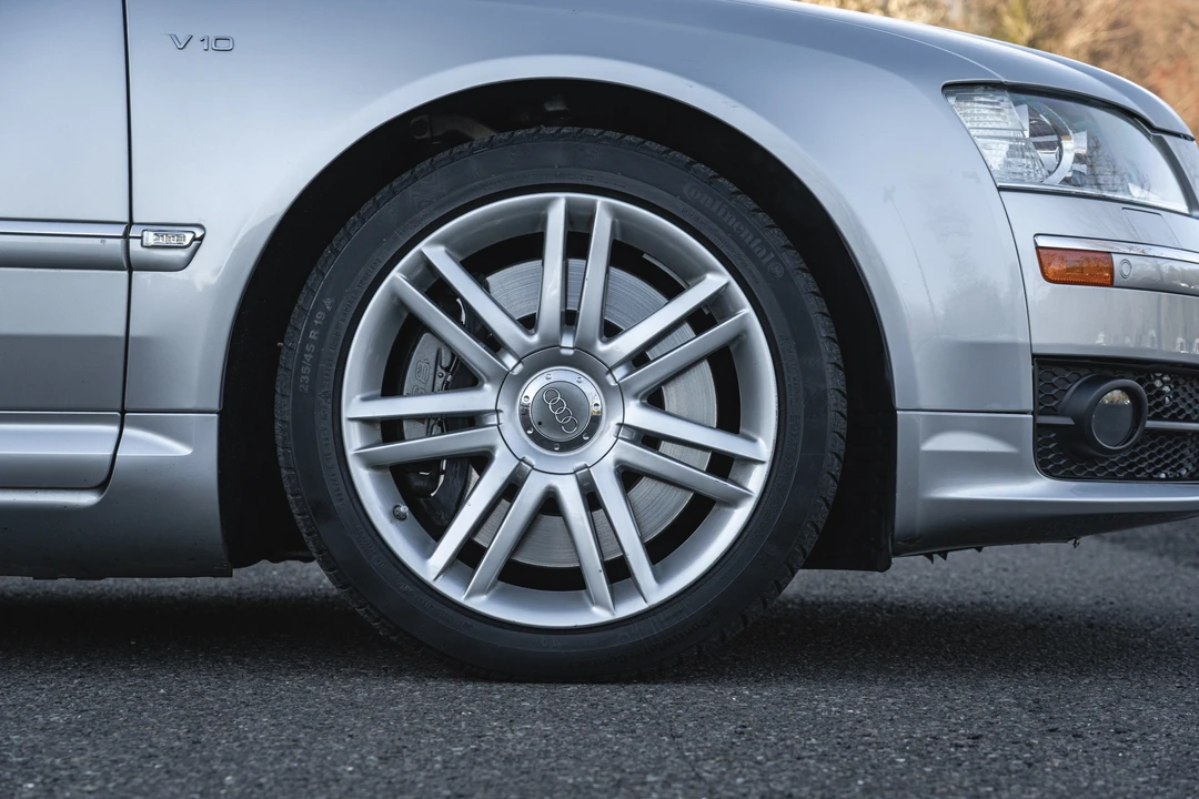 2007 Audi D3 S8 - Image 25 of 31