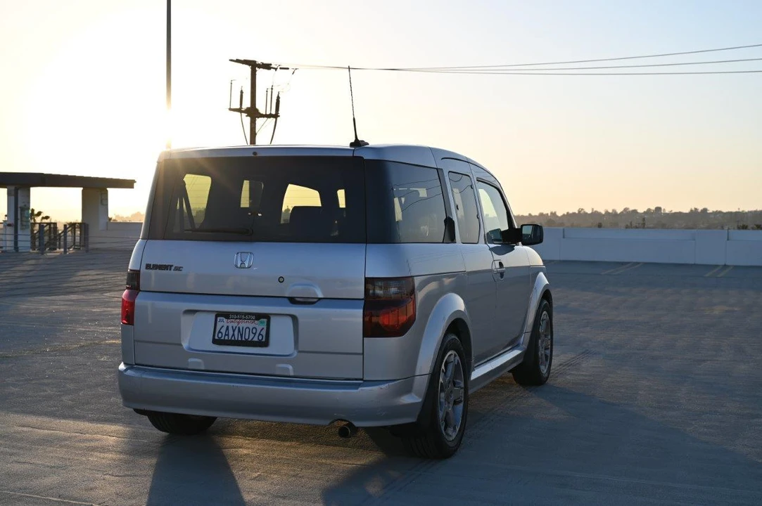 2007 Honda Element - Image 18 of 31