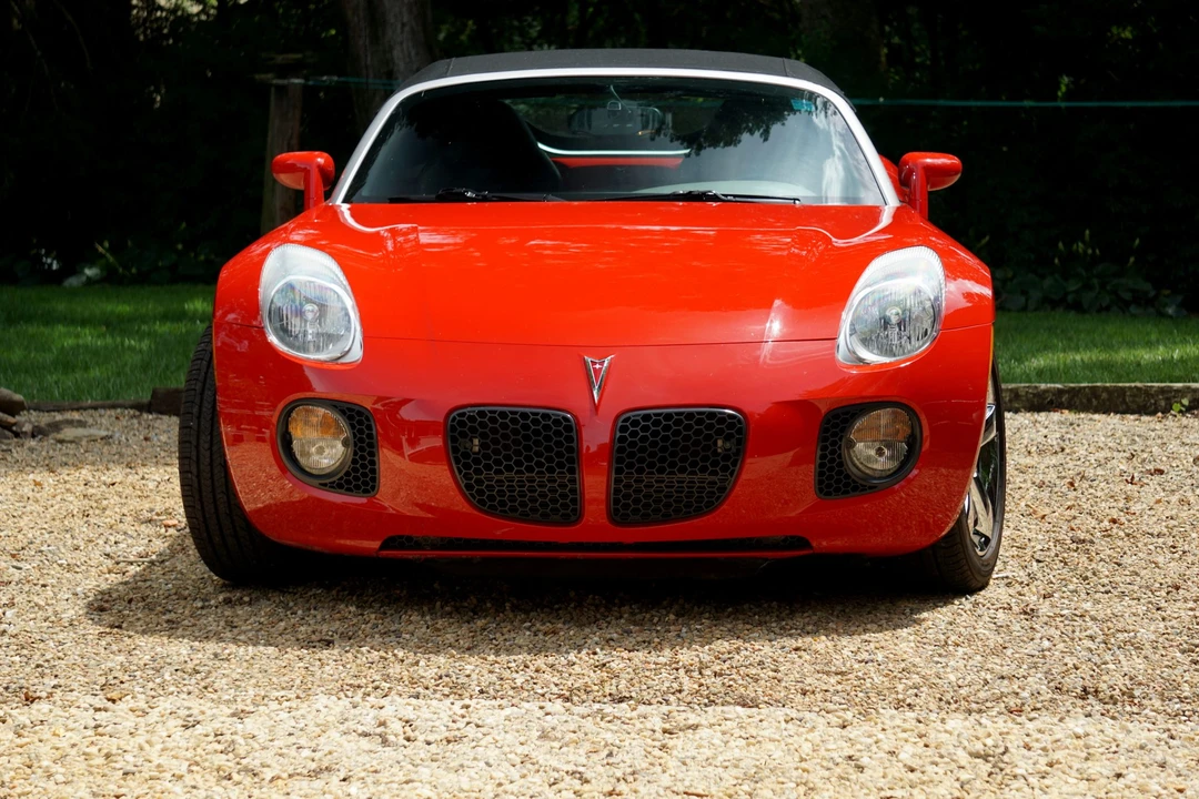 2007 Pontiac Solstice GXP - Image 12 of 31