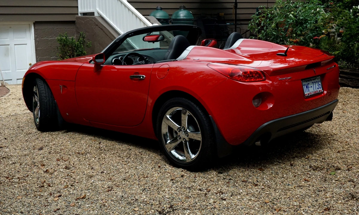 2007 Pontiac Solstice GXP - Image 9 of 31