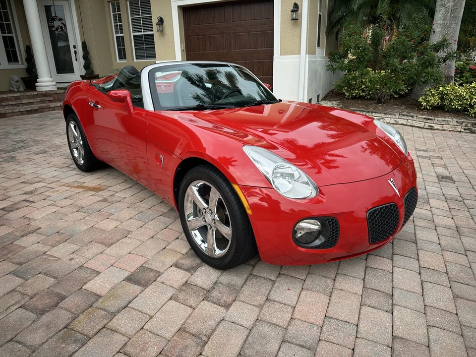 2007 Pontiac Solstice GXP - Image 16 of 31