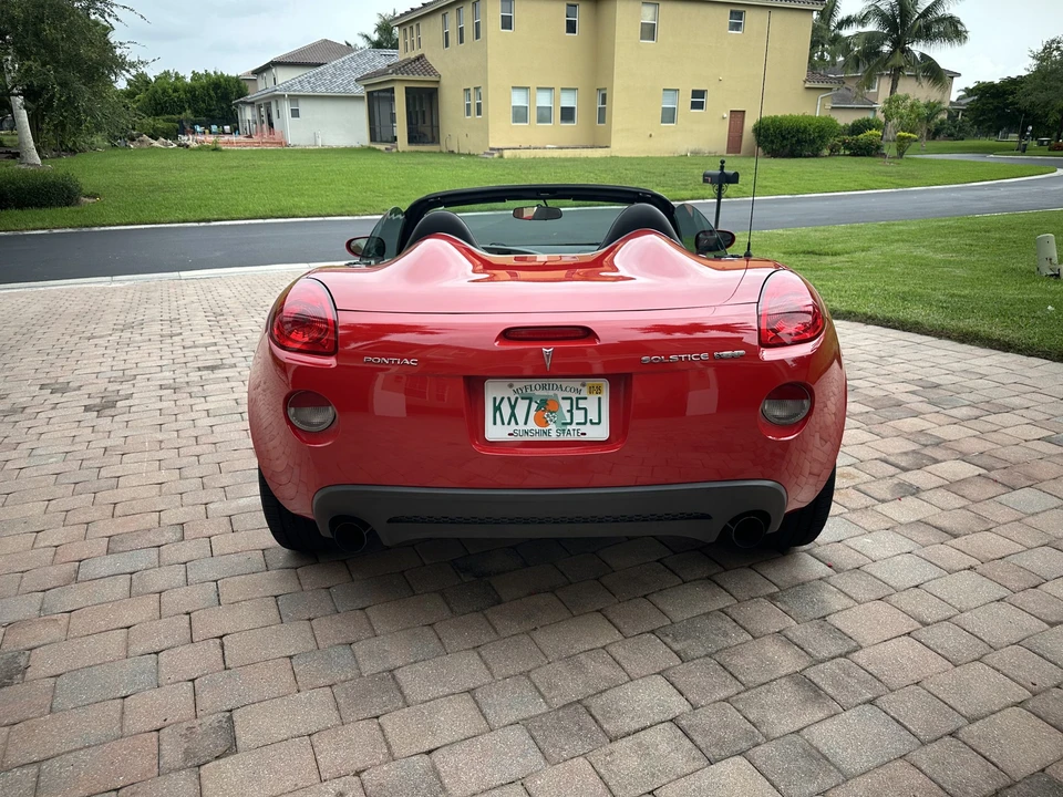 2007 Pontiac Solstice GXP - Image 13 of 31