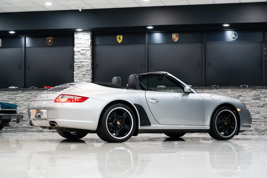 2007 Porsche 997 Carrera 4 - Image 16 of 31