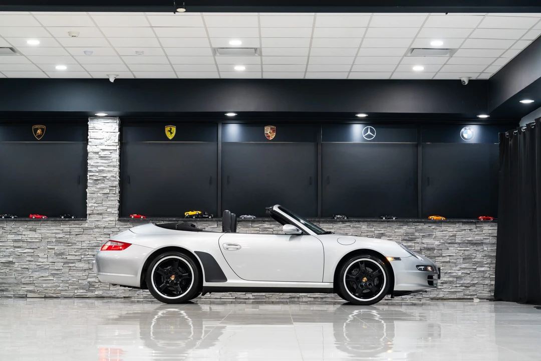 2007 Porsche 997 Carrera 4 - Image 10 of 31