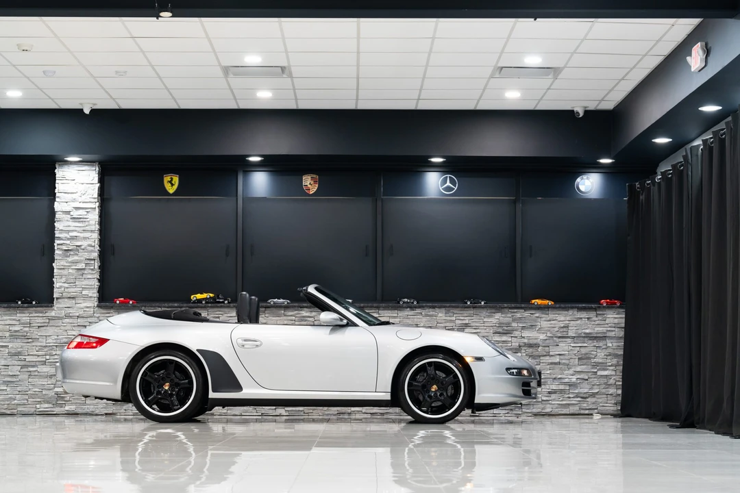2007 Porsche 997 Carrera 4 - Image 11 of 31