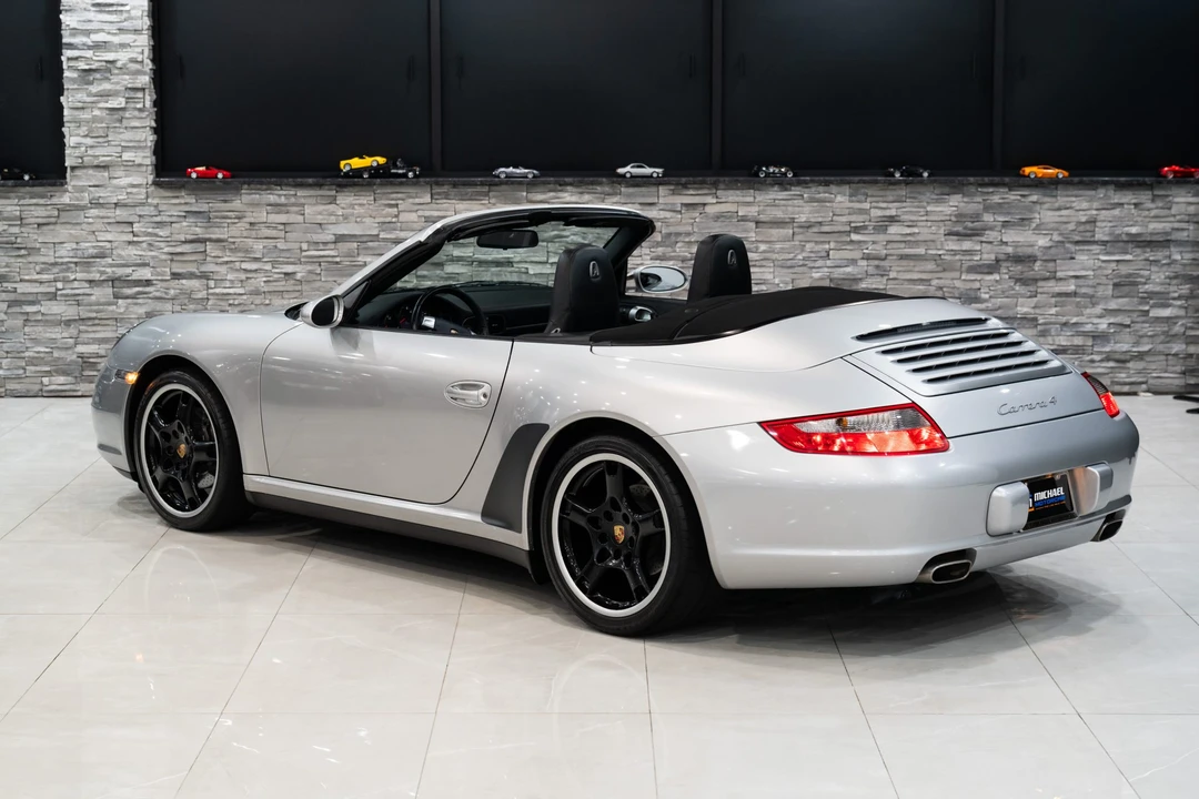 2007 Porsche 997 Carrera 4 - Image 30 of 31