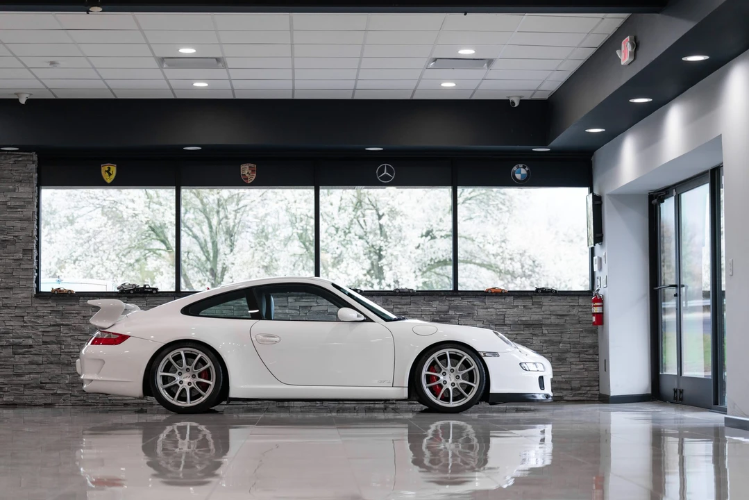 2007 Porsche 997 GT3 - Image 24 of 31
