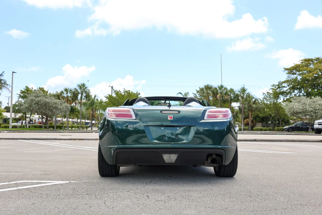 2007 Saturn Sky - Image 14 of 31