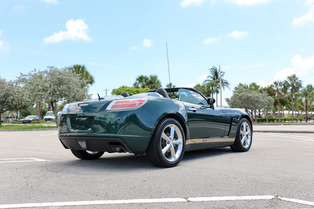 2007 Saturn Sky - Image 13 of 31