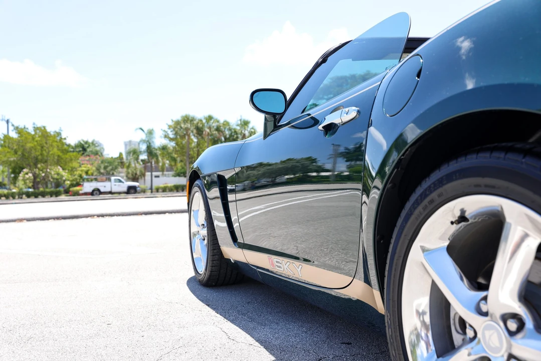2007 Saturn Sky - Image 24 of 31