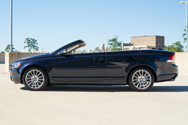 2007 Volvo C70 2nd Gen - Image 3 of 7
