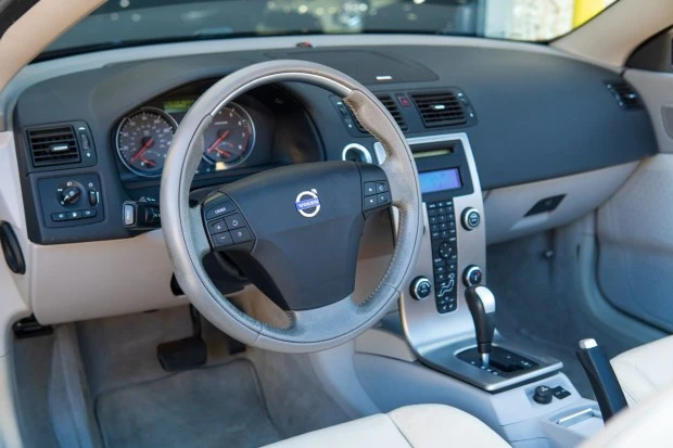 2007 Volvo C70 2nd Gen - Image 5 of 7