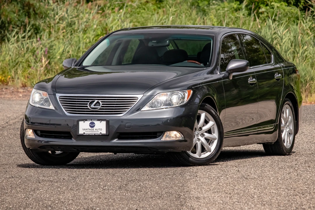 2008 Lexus LS 4th Gen - Image 3 of 31