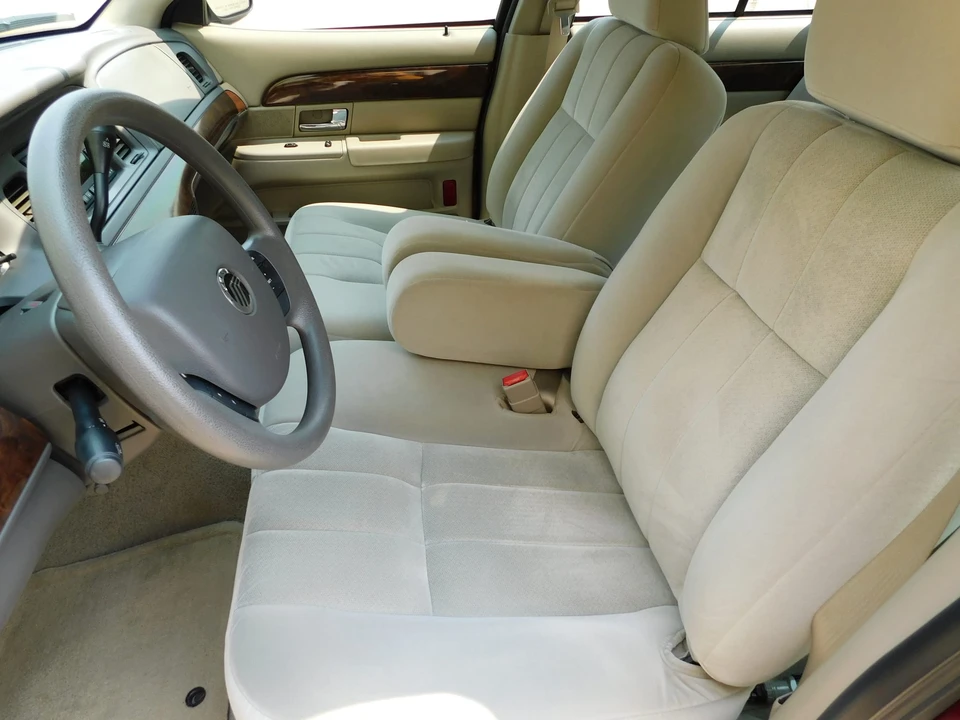 2008 Mercury Grand Marquis - Image 20 of 31