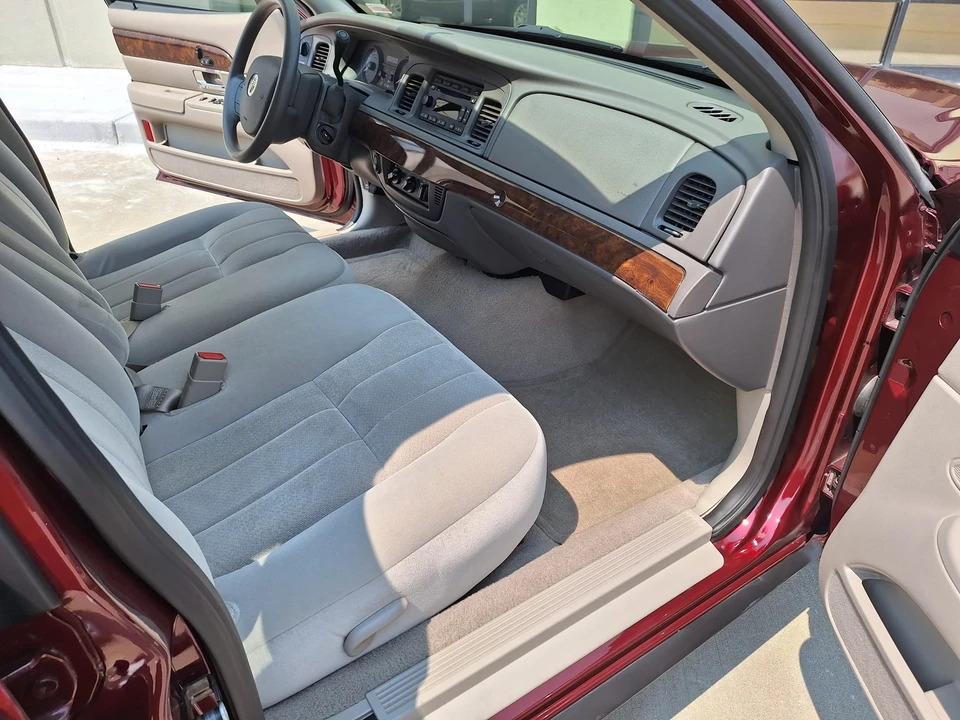 2008 Mercury Grand Marquis - Image 22 of 31
