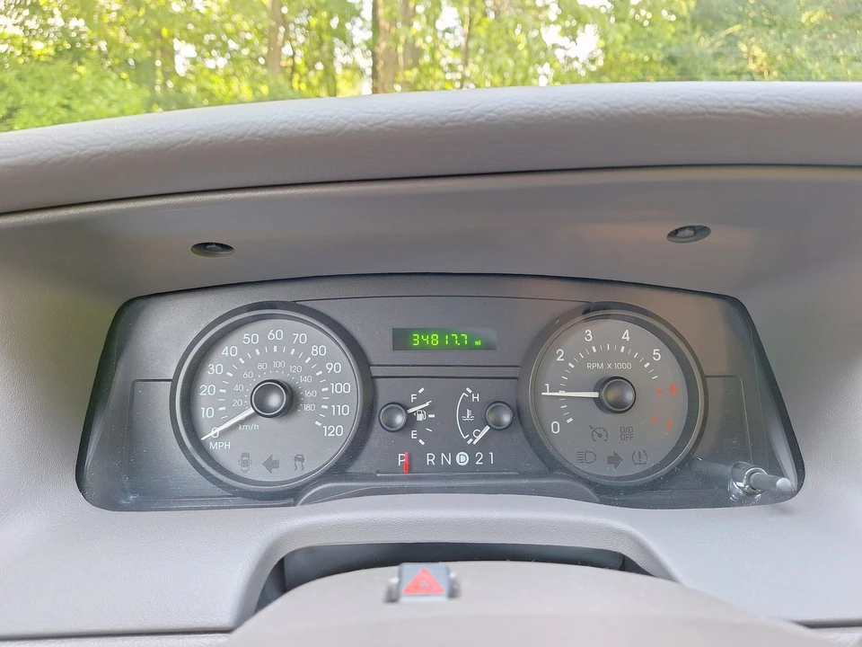 2008 Mercury Grand Marquis - Image 25 of 31