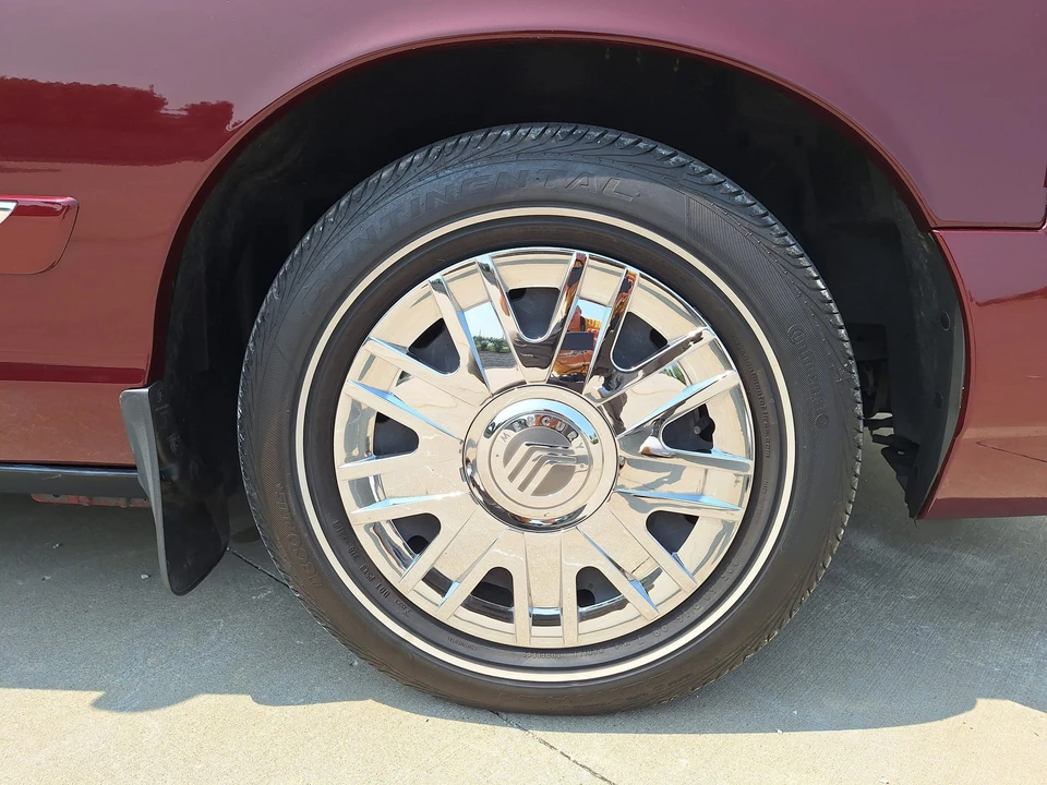 2008 Mercury Grand Marquis - Image 18 of 31