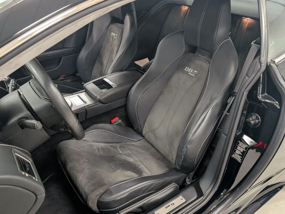 2009 Aston Martin - Image 29 of 31