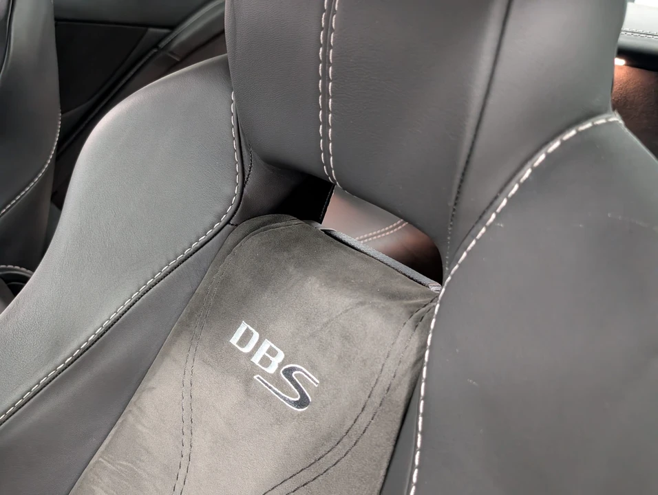 2009 Aston Martin - Image 31 of 31